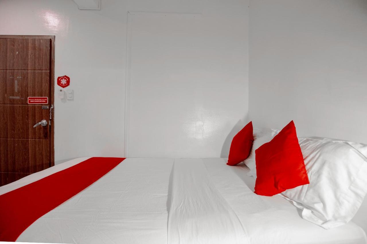 Super Oyo 134 The Bedstation Hotel Mandaluyong Buitenkant foto