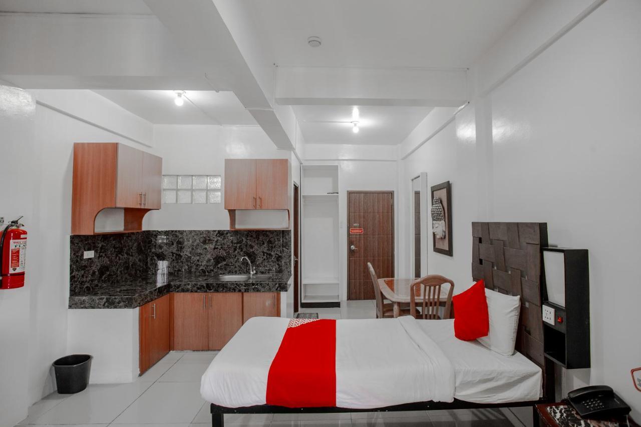 Super Oyo 134 The Bedstation Hotel Mandaluyong Buitenkant foto