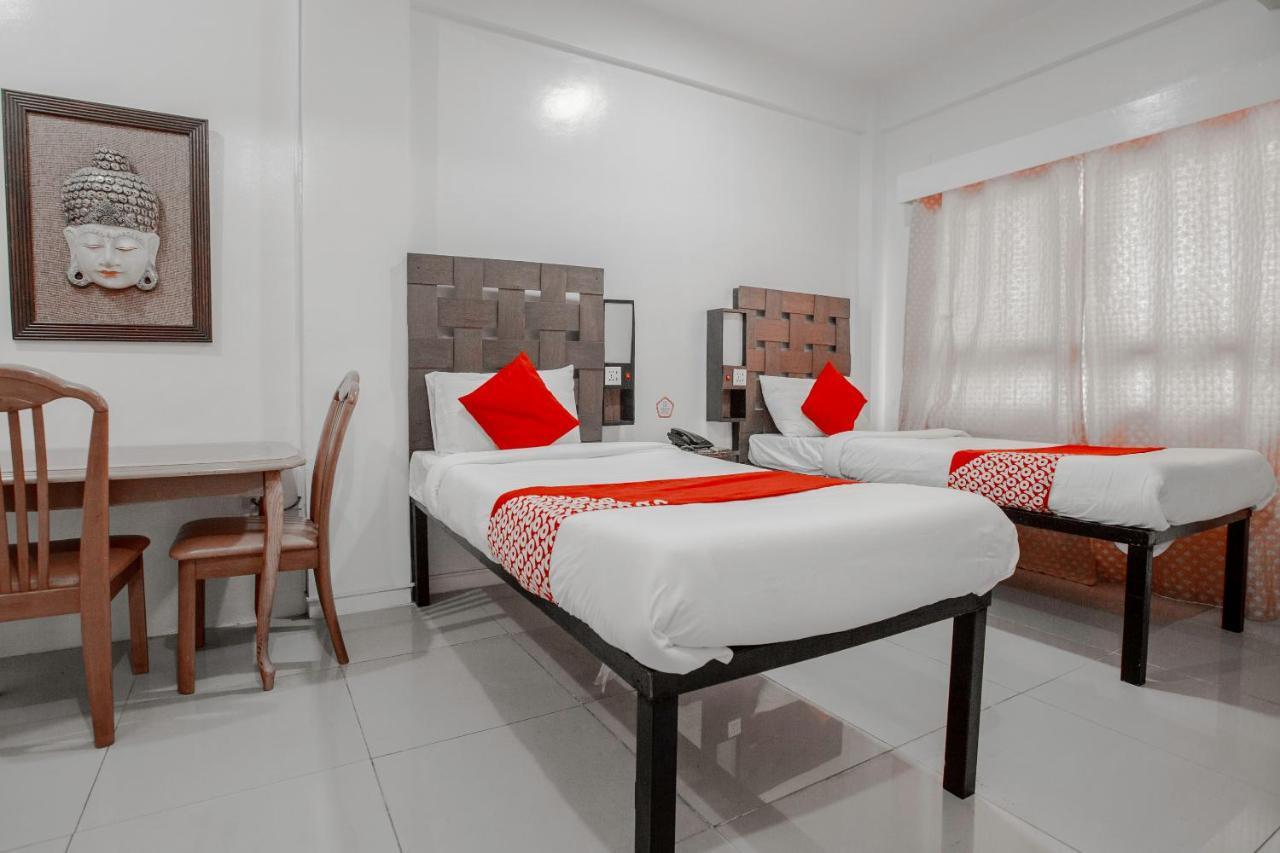 Super Oyo 134 The Bedstation Hotel Mandaluyong Buitenkant foto