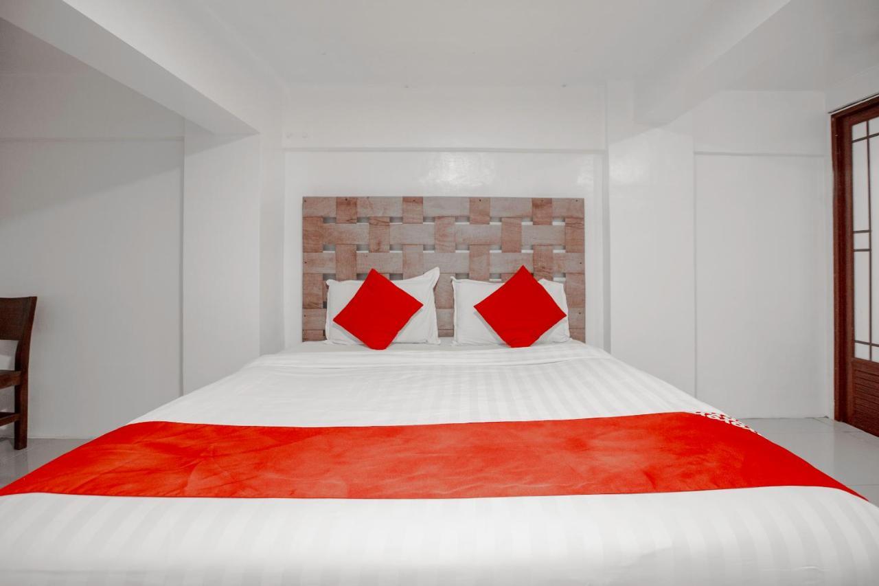 Super Oyo 134 The Bedstation Hotel Mandaluyong Buitenkant foto
