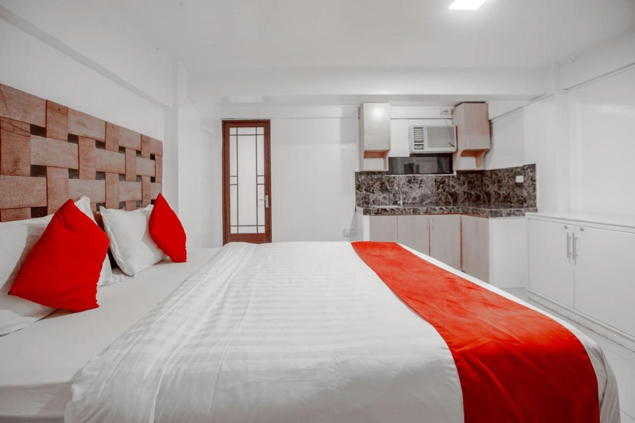 Super Oyo 134 The Bedstation Hotel Mandaluyong Buitenkant foto