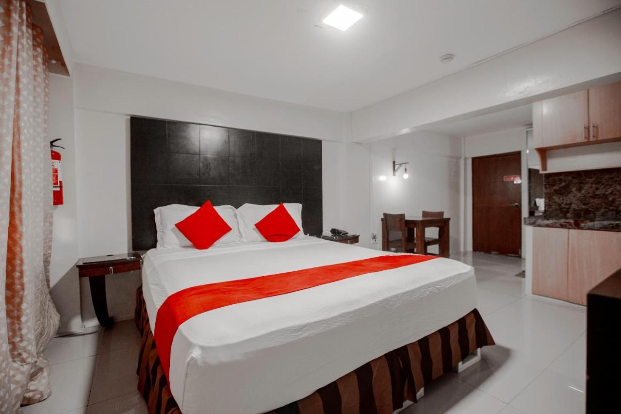 Super Oyo 134 The Bedstation Hotel Mandaluyong Buitenkant foto