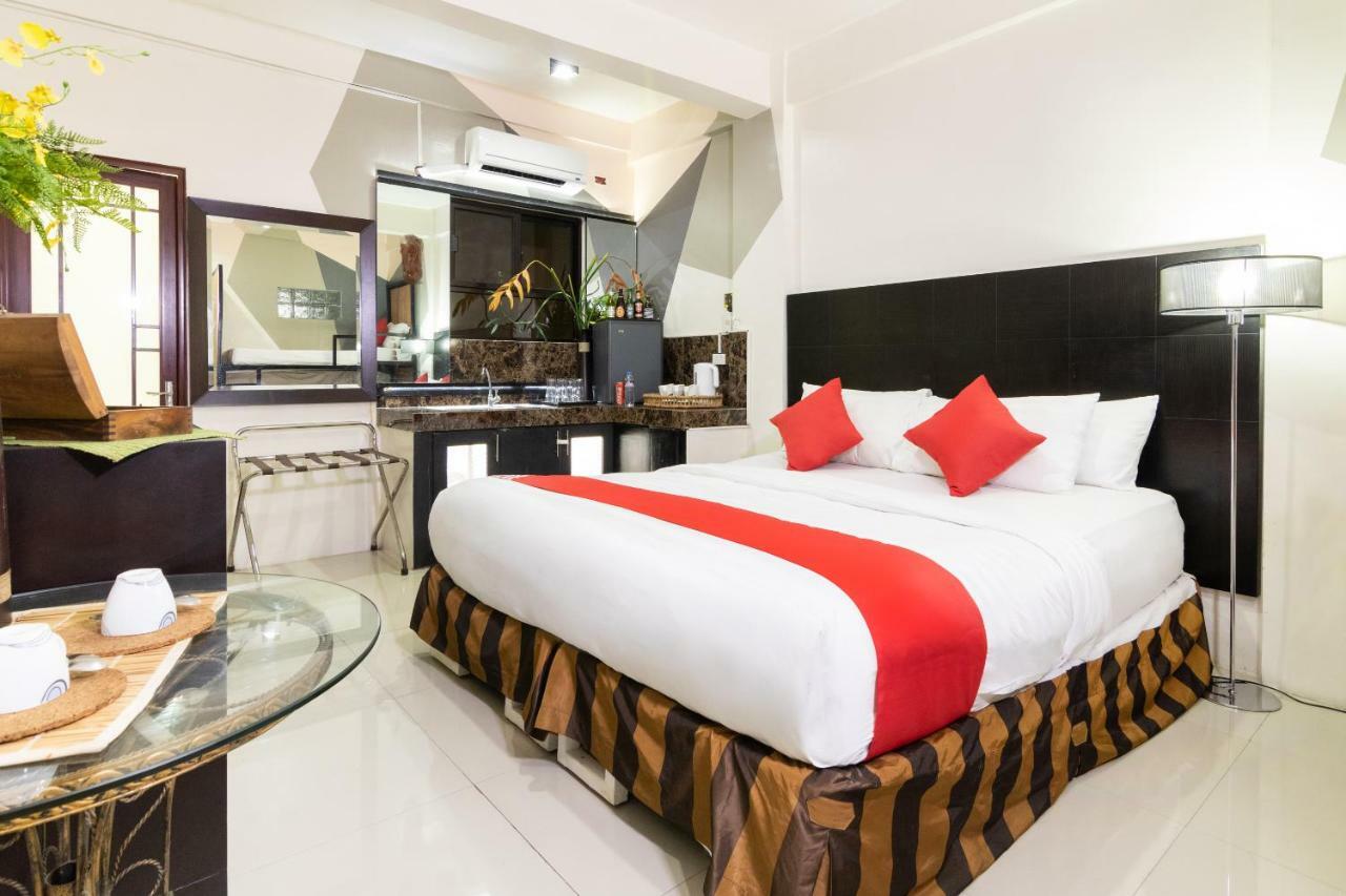 Super Oyo 134 The Bedstation Hotel Mandaluyong Buitenkant foto