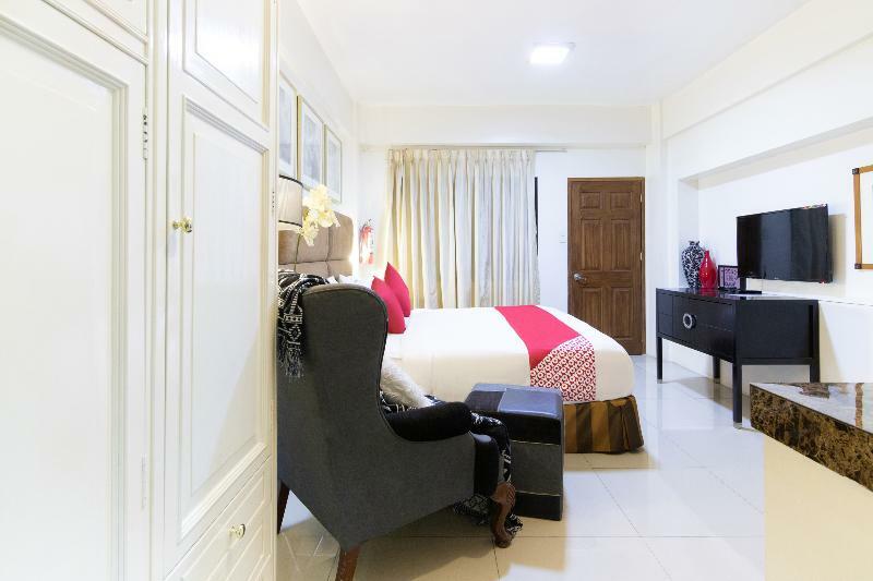 Super Oyo 134 The Bedstation Hotel Mandaluyong Buitenkant foto